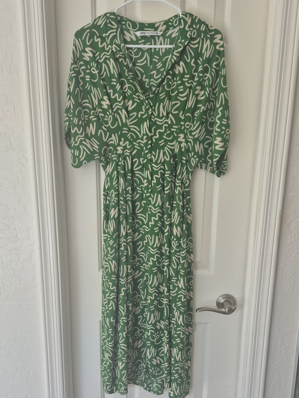 Zara Green Midi Dress with Cream Abstract Print